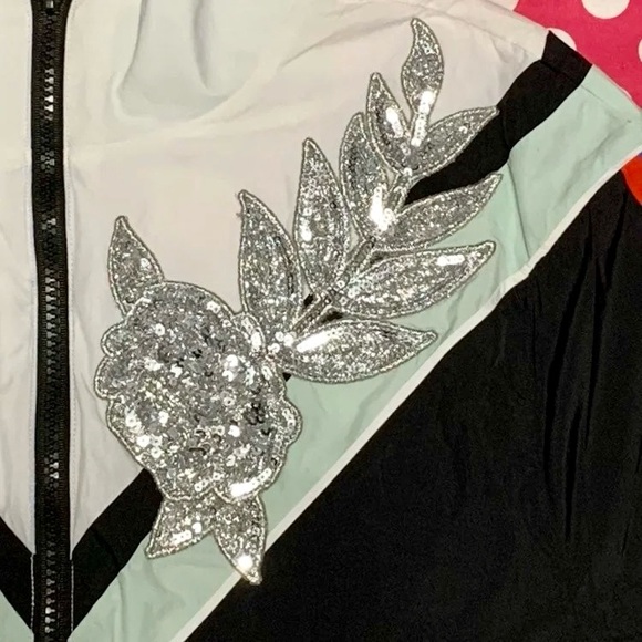 NWT Victoria’s Secret PINK Rare Windbreaker Anorak Jacket Bling Sequins XS/S - Picture 7 of 11